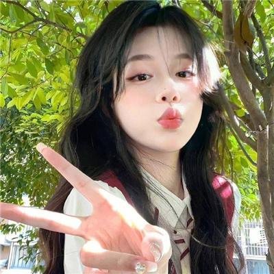 间谍嬉春海报